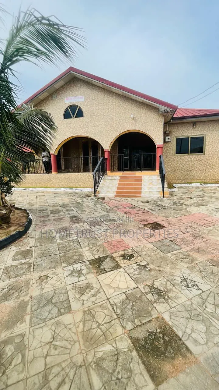 5bdrm House in Amasaman China Mall for rent in Amasaman