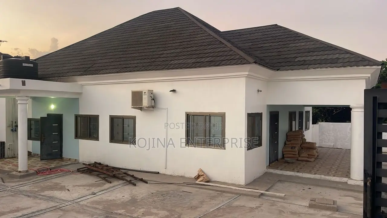 6bdrm House in Hemang, Kumasi Metropolitan for rent in Kumasi Metropolitan
