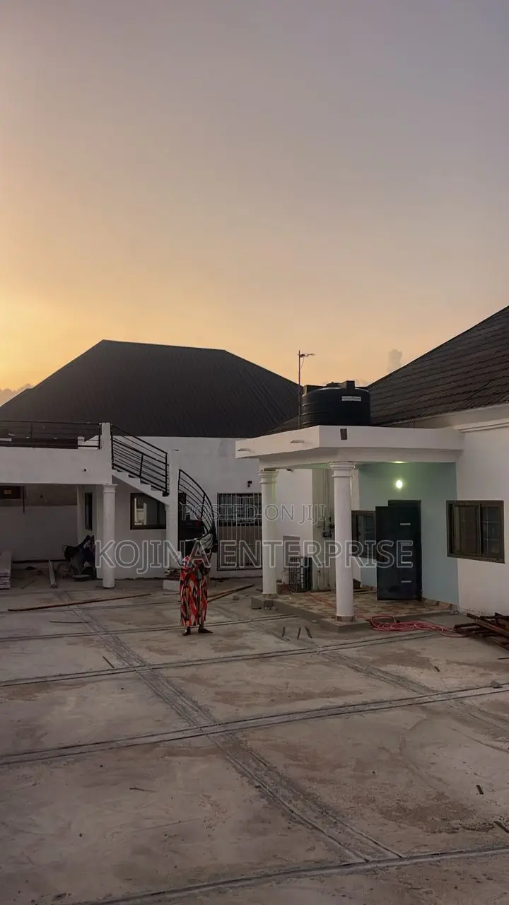 6bdrm House in Hemang, Kumasi Metropolitan for rent in Kumasi Metropolitan