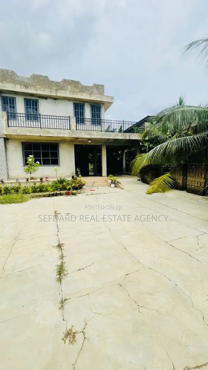 5bdrm House in Sefdard Properties, Kwabenya for rent in Kwabenya
