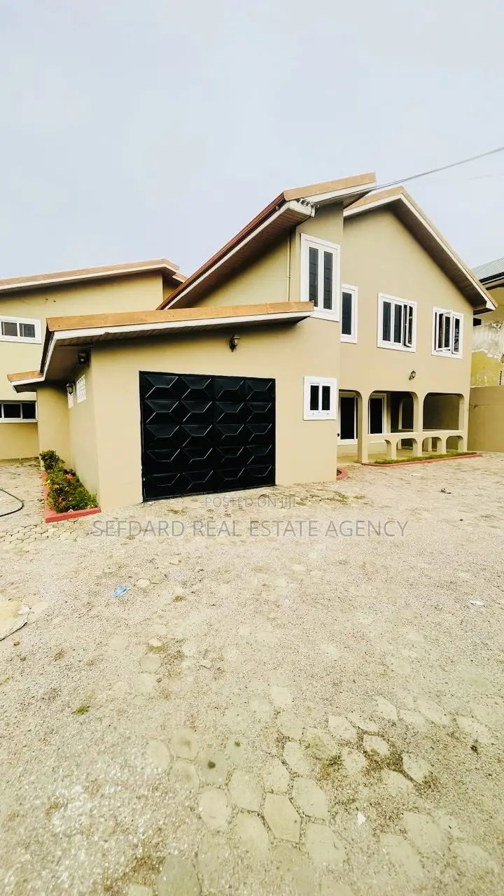6bdrm House in Sefdard Properties, Kwabenya for rent in Kwabenya