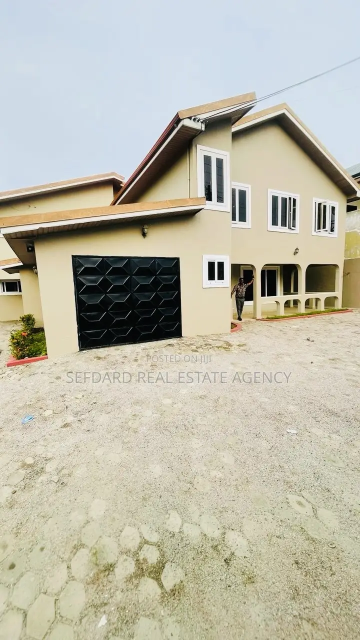 6bdrm House in Sefdard Properties, Kwabenya for rent in Kwabenya