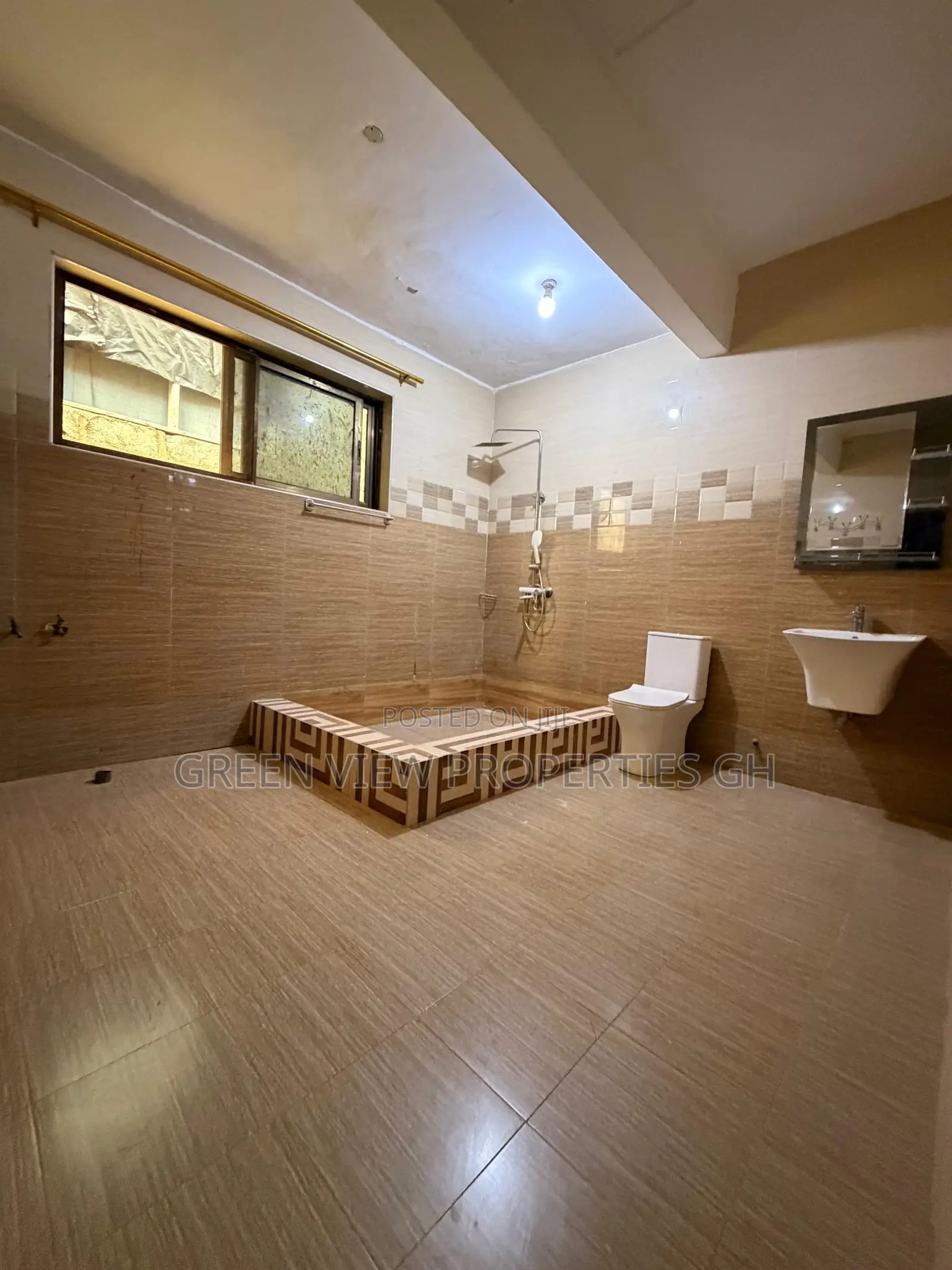 4bdrm Apartment in West Hills Mall Area for rent in West Hills Mall Area