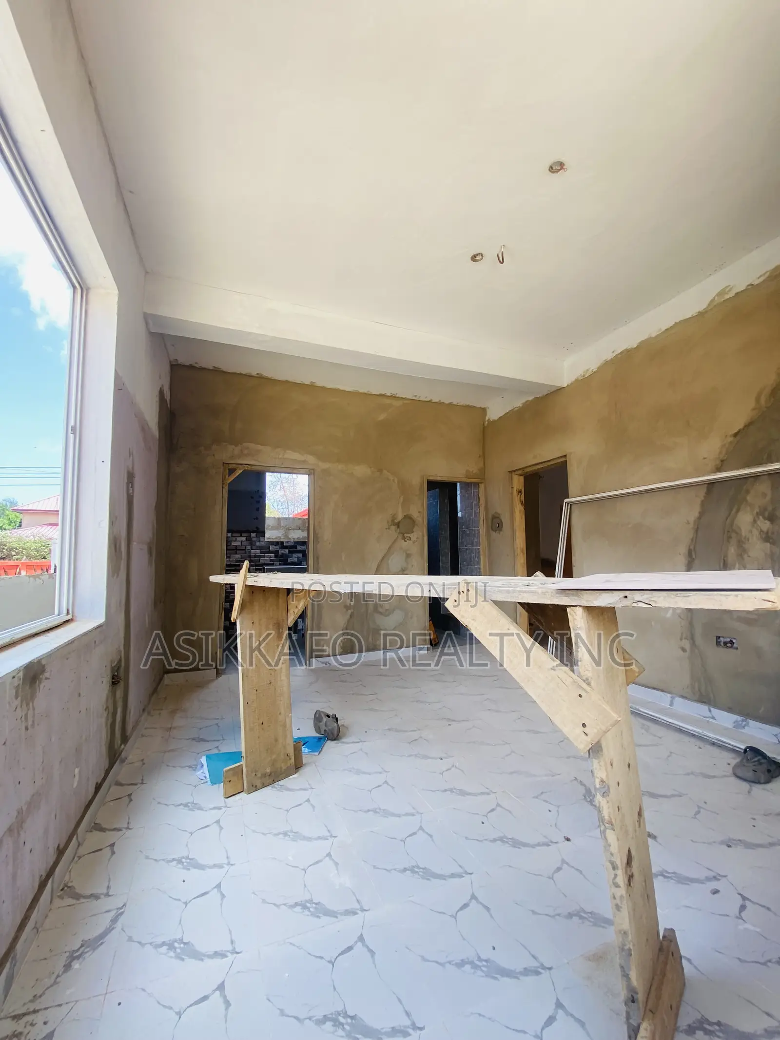Avenue Ideal for Offices, School, Restaurant Rent/Sale in Spintex Road in Spintex
