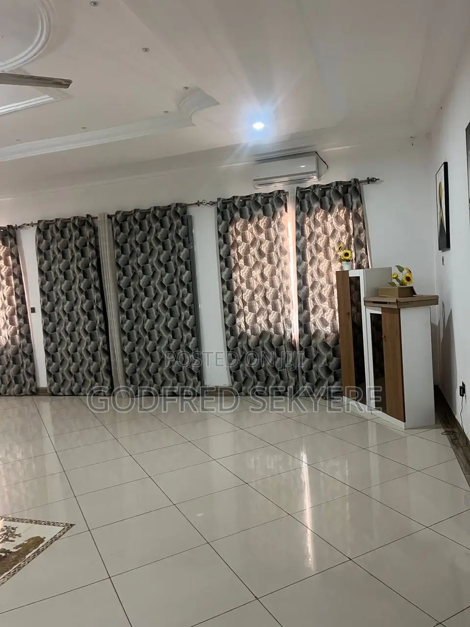 6bdrm House in Adeleke Estates, Kumasi Metropolitan for sale in Kumasi Metropolitan