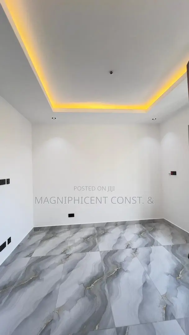2bdrm Duplex in Magniphicent Estates, Ashaley Botwe for sale in Ashaley Botwe