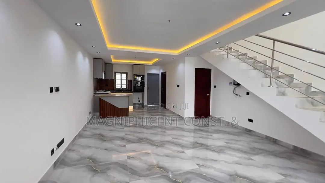 2bdrm Duplex in Magniphicent Estates, Ashaley Botwe for sale in Ashaley Botwe