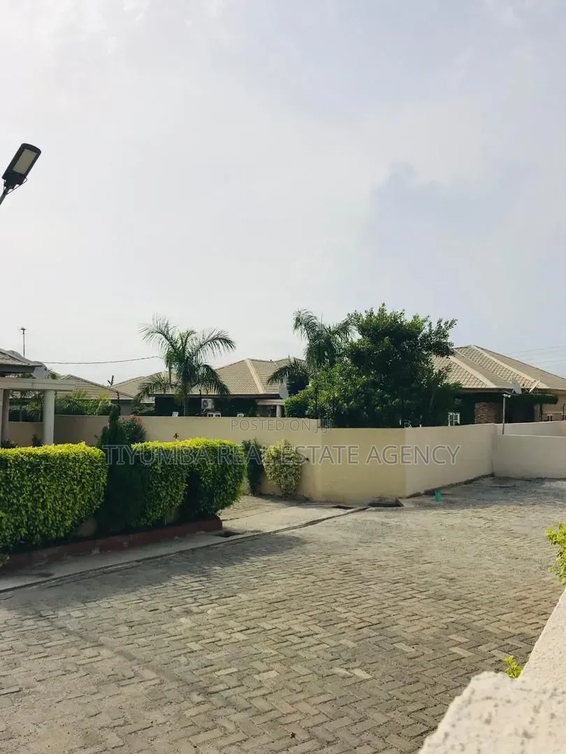 Furnished 3bdrm House in Tiyumba Real Estate, Pillar 2 for sale in Pillar 2
