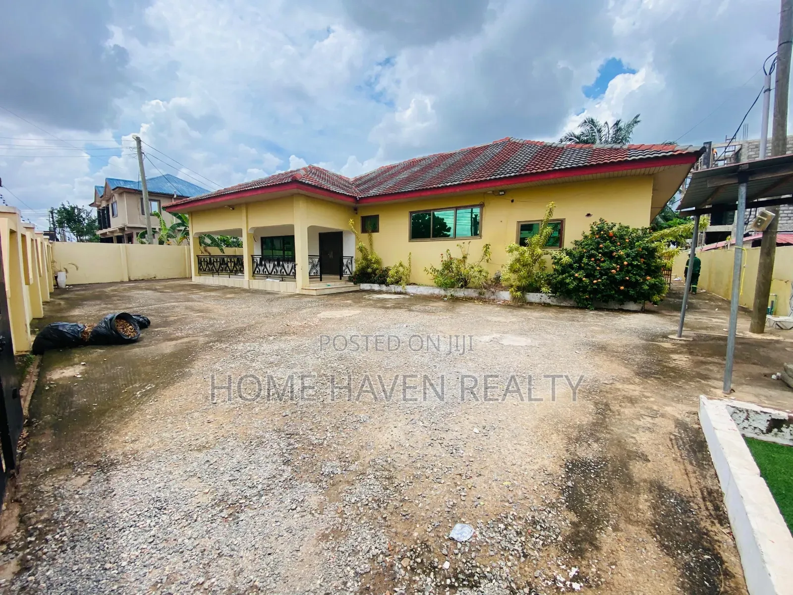 5bdrm House in Westland, Medifem Area for rent in Medifem Area