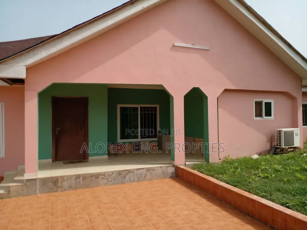 3bdrm House in Adenta, Malejor for rent in Malejor