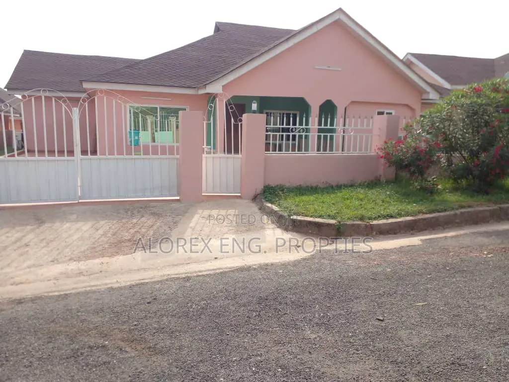 3bdrm House in Adenta, Malejor for rent in Malejor