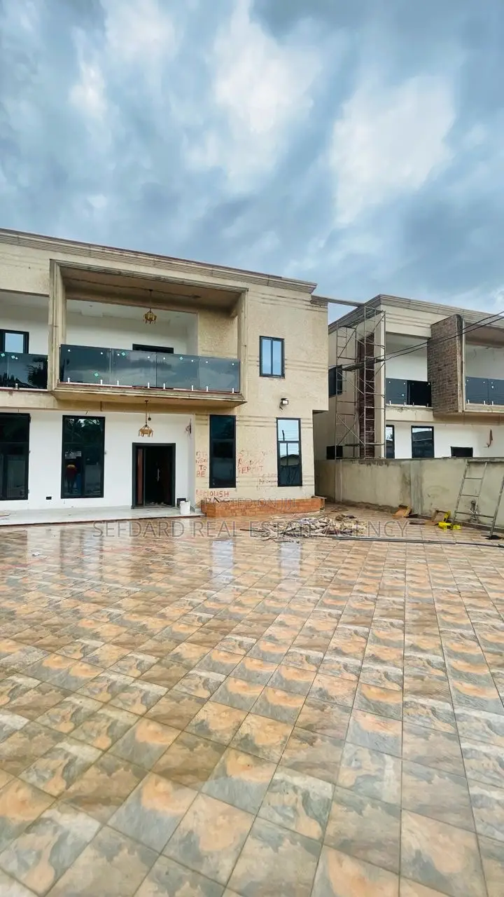 5bdrm House in Sefdard Properties, Ashomang Estate for sale in Ashomang Estate