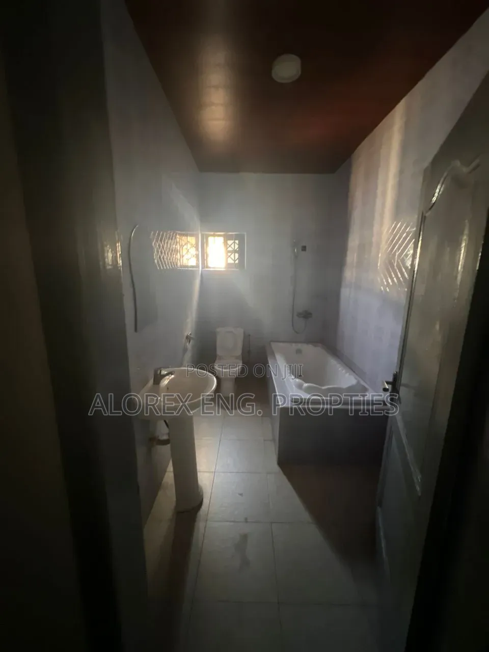4bdrm House in Medina, Estate for rent in Estate