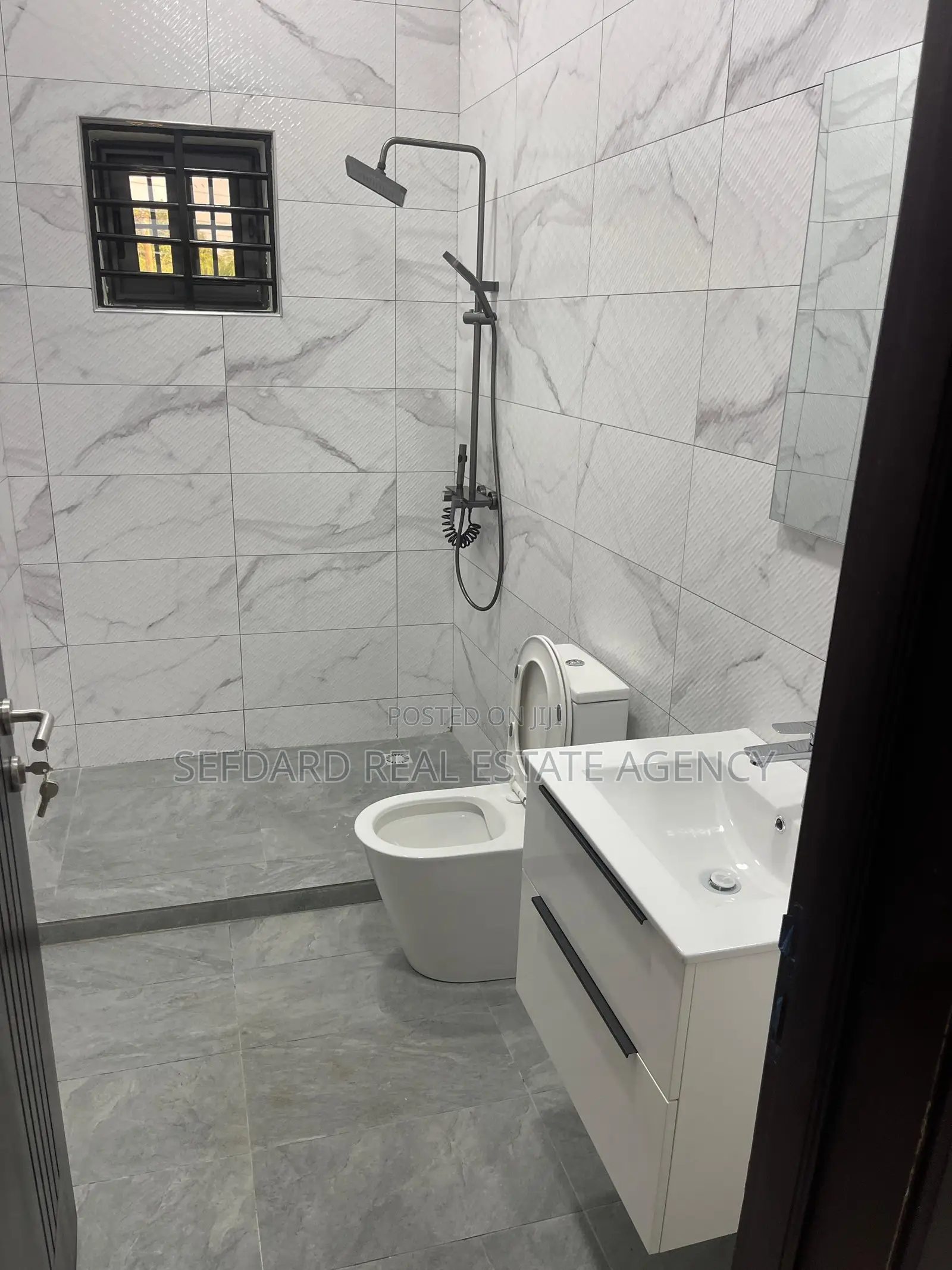 3bdrm Duplex in Sefdard Properties, Dome for rent in Dome