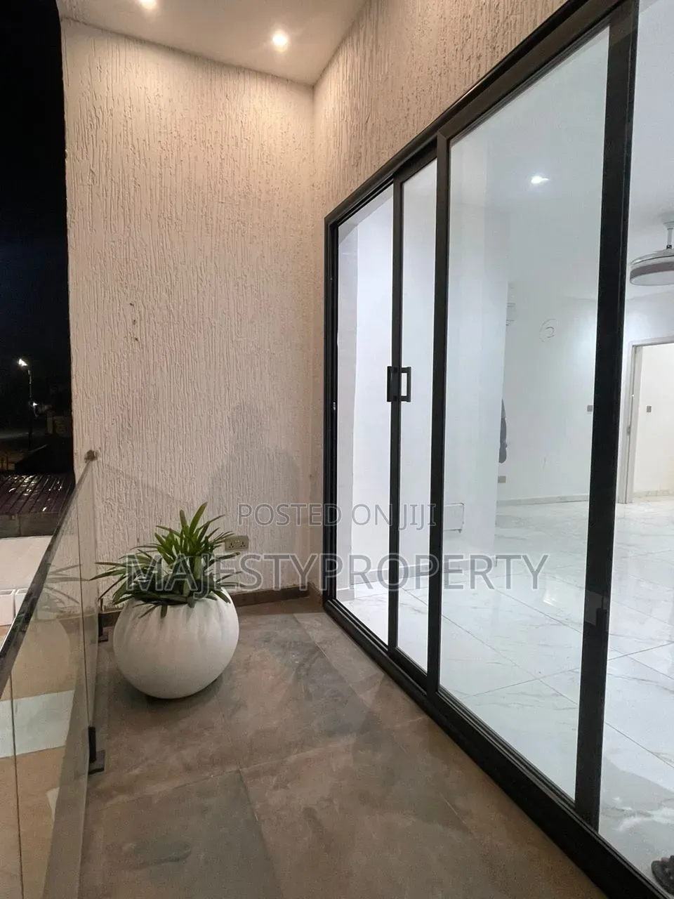 2bdrm Townhouse / Terrace in Lashibi for rent in Lashibi