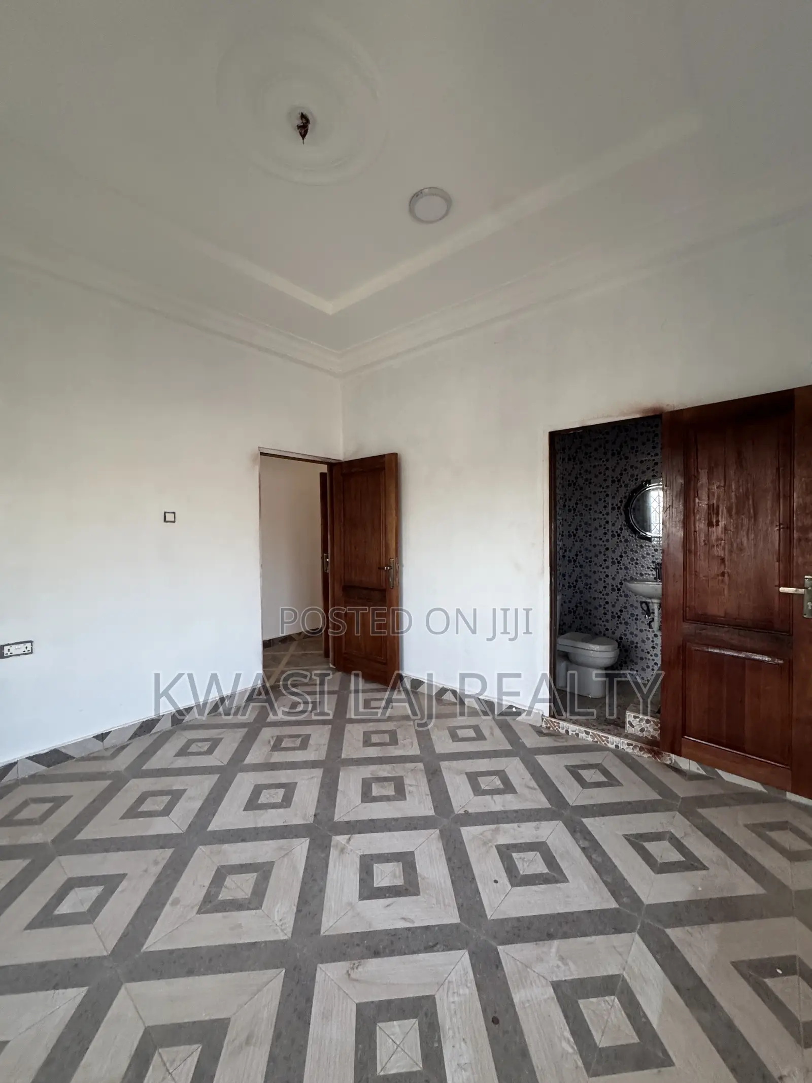 2bdrm Apartment in Pokuase Whitehouse for rent in Pokuase