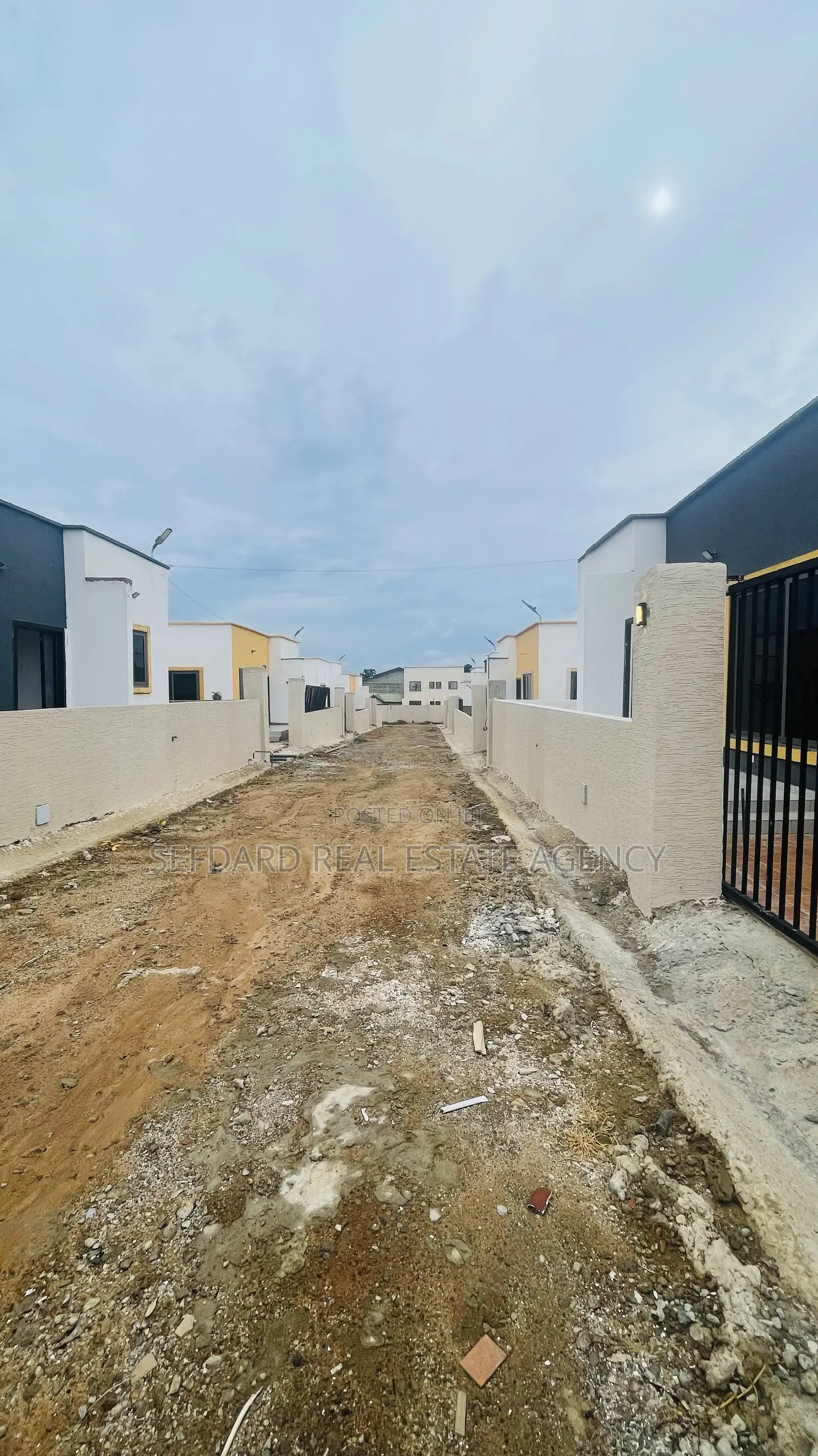 3bdrm House in Sefdard Properties, Amasaman for sale in Amasaman