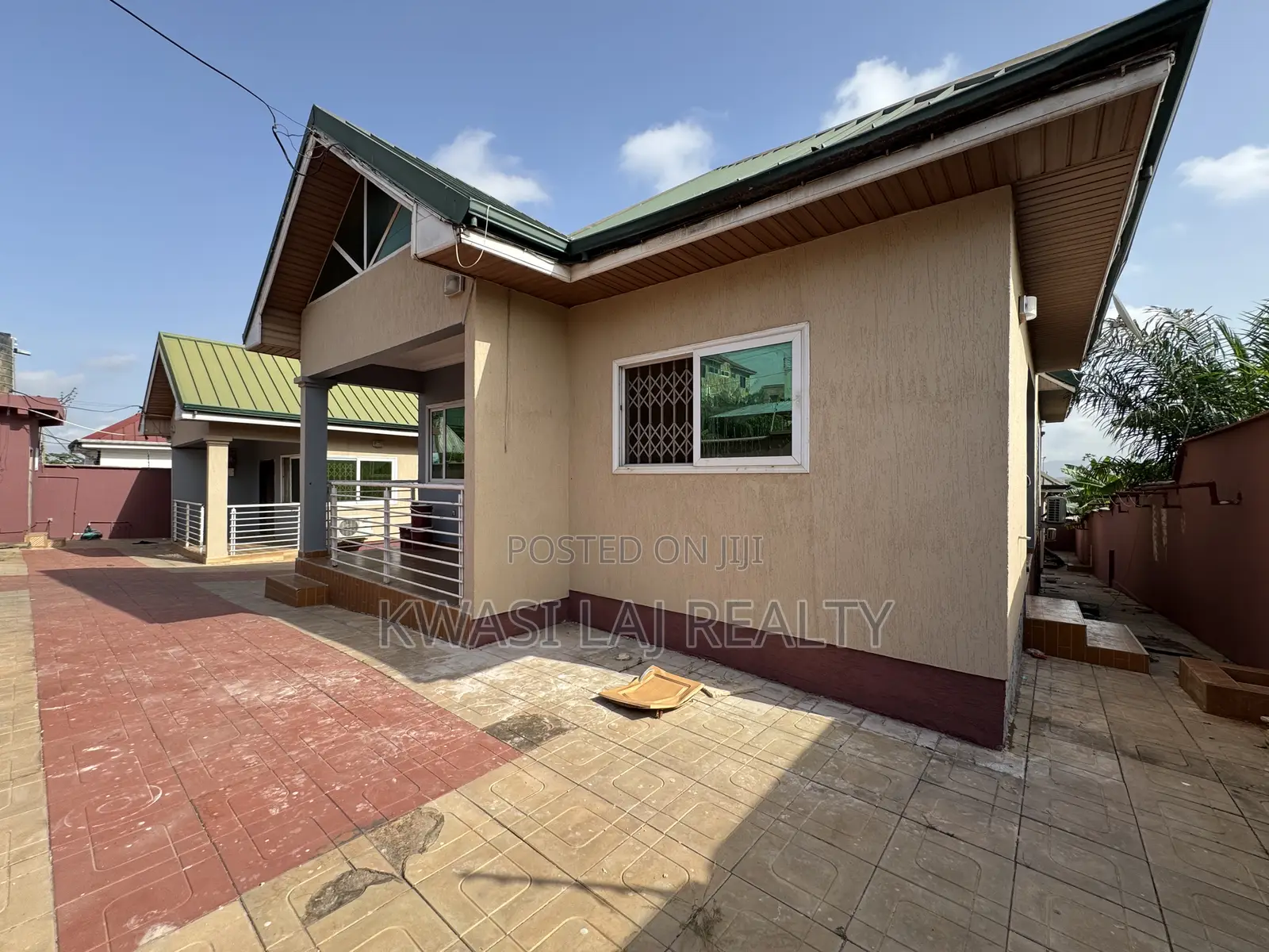 2bdrm House in Pokuase Highway for rent in Pokuase