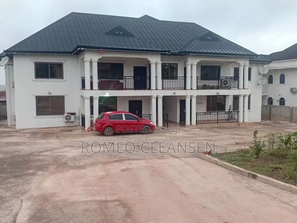 10bdrm Duplex in Kuwait, Kumasi Metropolitan for sale in Kumasi Metropolitan
