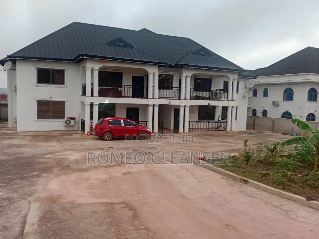10bdrm Duplex in Kuwait, Kumasi Metropolitan for sale in Kumasi Metropolitan