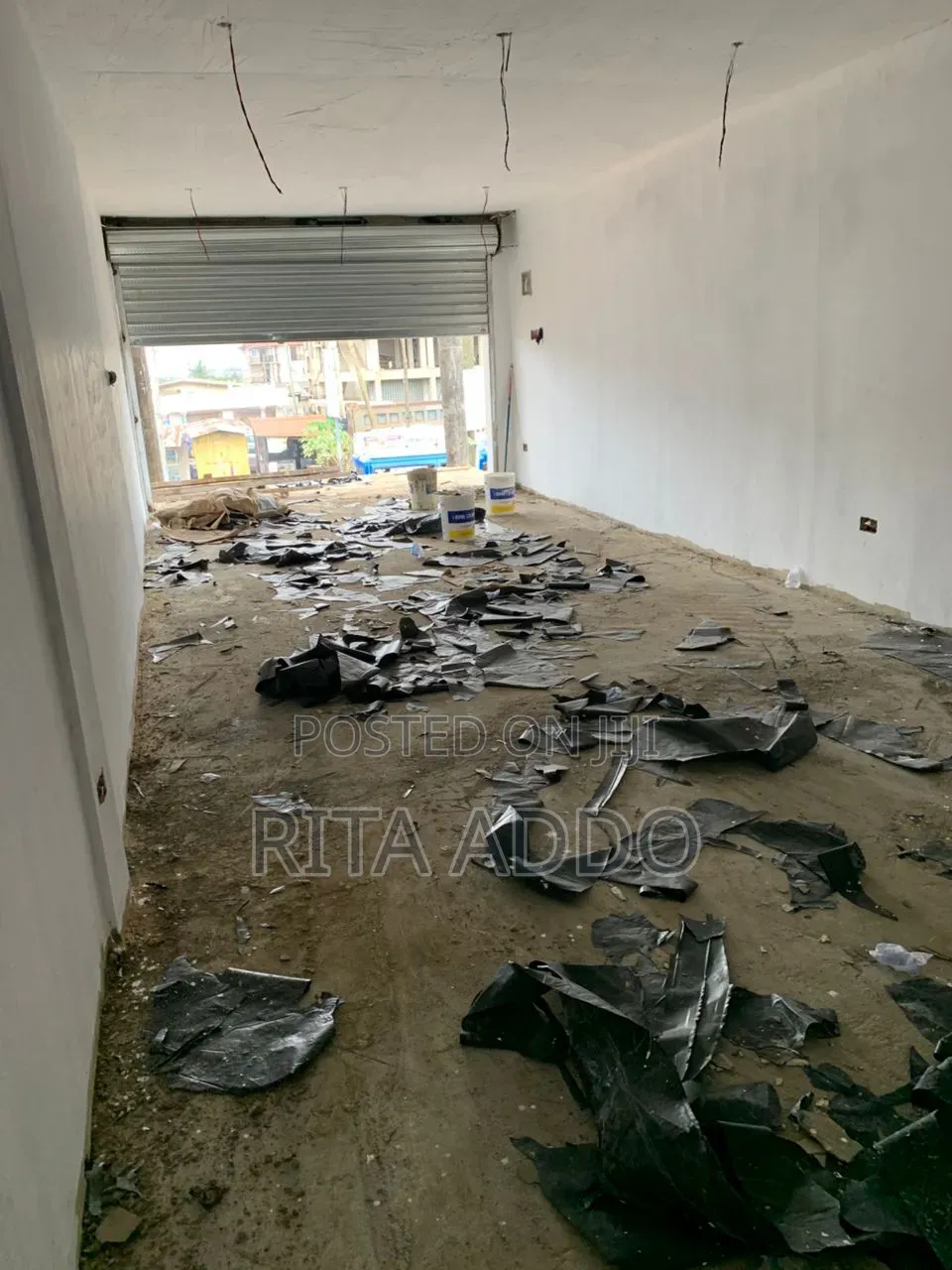 Shop for Rent in Lake Side Estate