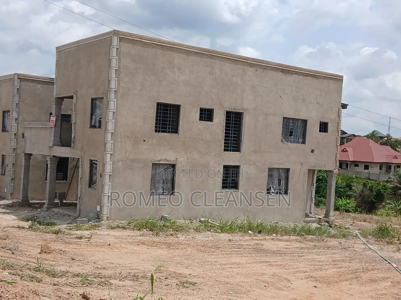 4bdrm Duplex in Atonsu Aputuogya, Kumasi Metropolitan for sale in Kumasi Metropolitan