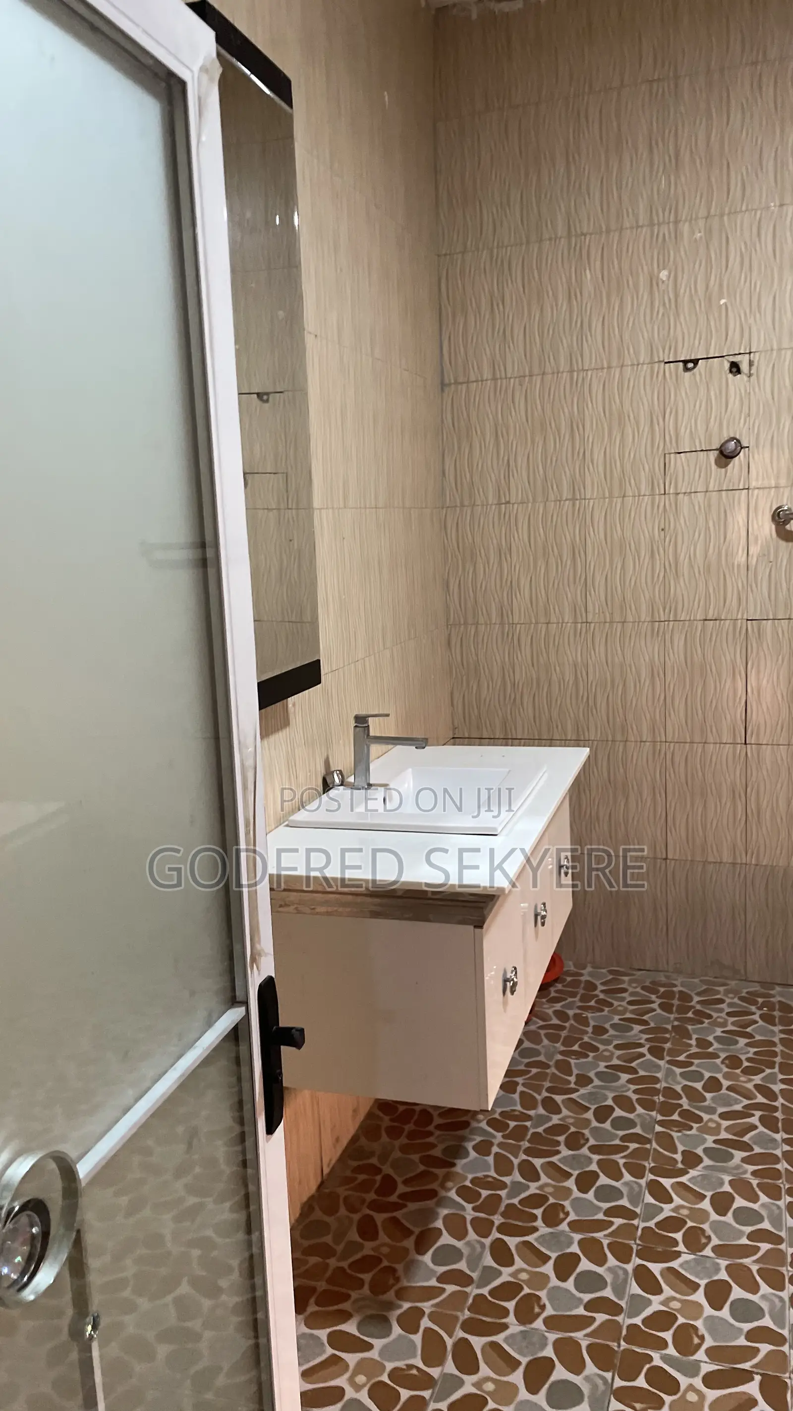 4bdrm Apartment in Adeleke Estates 🏡, Kumasi Metropolitan for rent in Kumasi Metropolitan