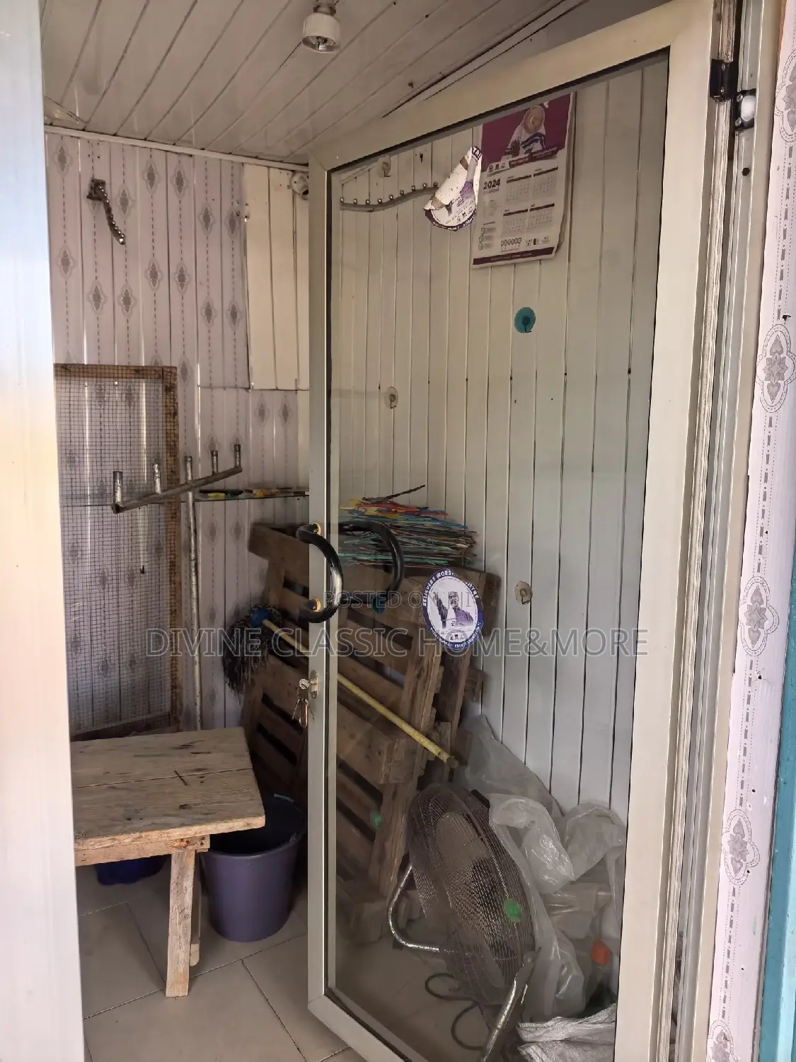 Container Shop For Sale At Dansoman in Sharp Curve