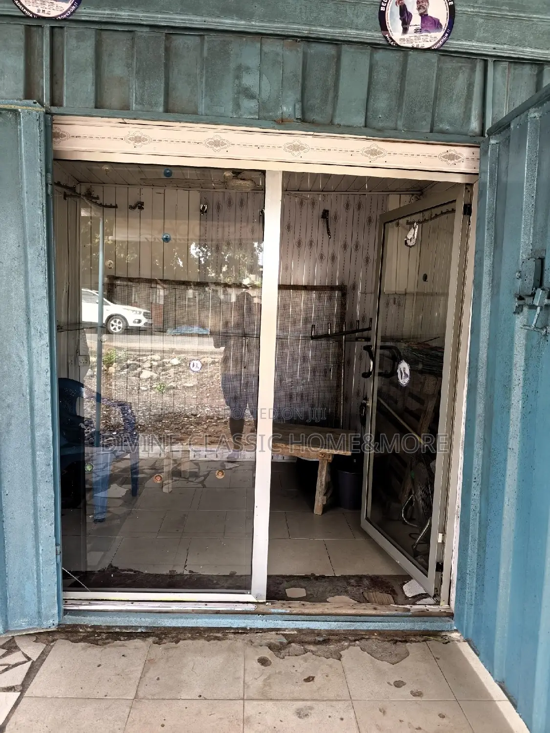 Container Shop For Sale At Dansoman in Sharp Curve