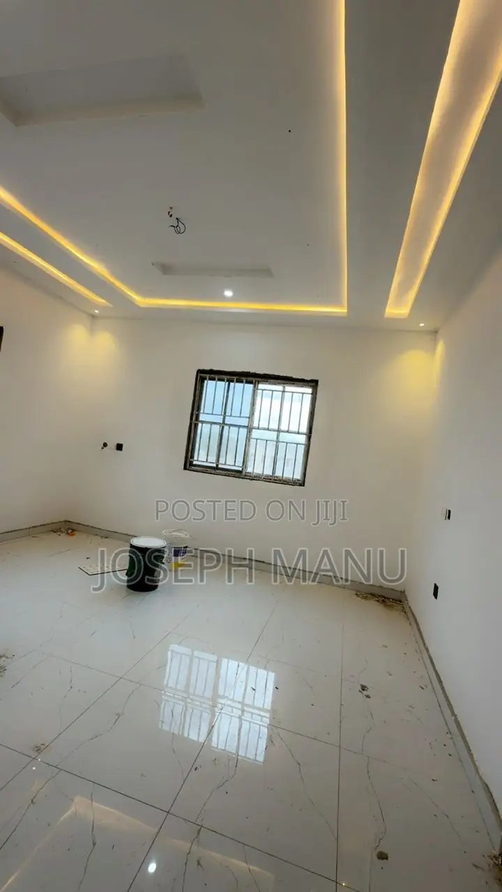 5bdrm House in Apagya Nursing, Afigya-Kwabre for sale in Afigya-Kwabre