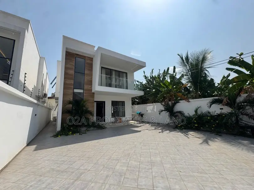 4bdrm House in East Legon, A&C Mall Area for rent in A&C Mall Area