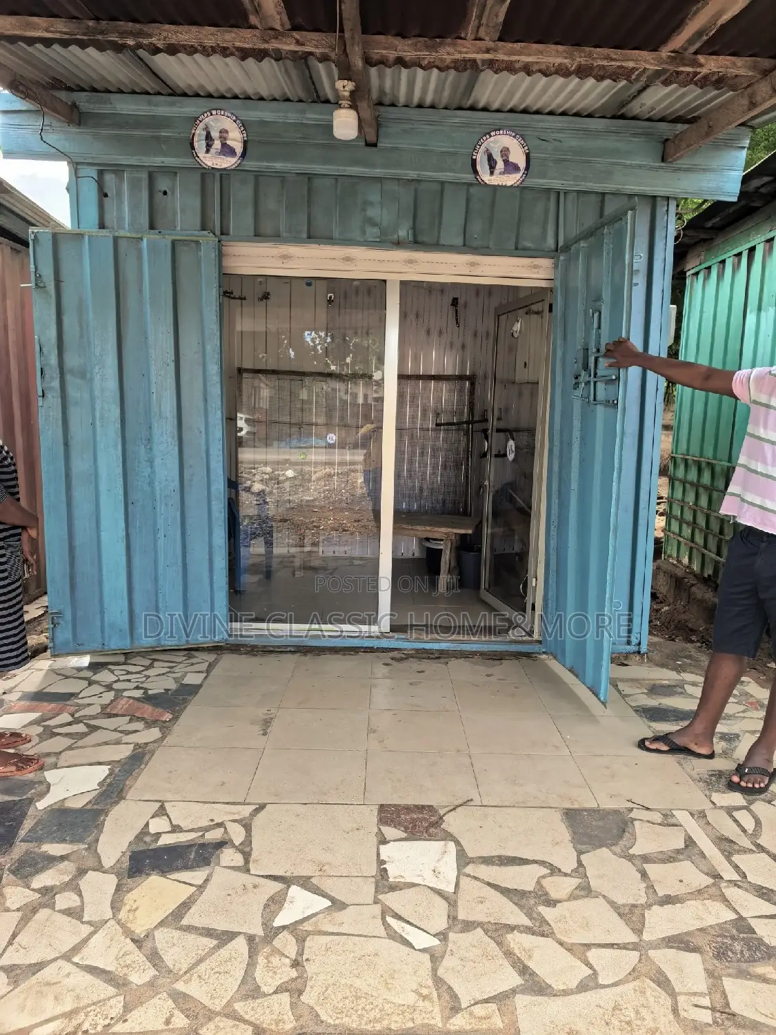 Container Shop For Sale At Dansoman in Sharp Curve
