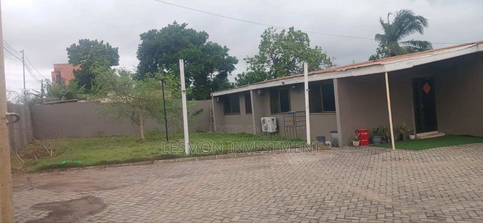 3-Bedrooms House for Office Use Only in North Kaneshie
