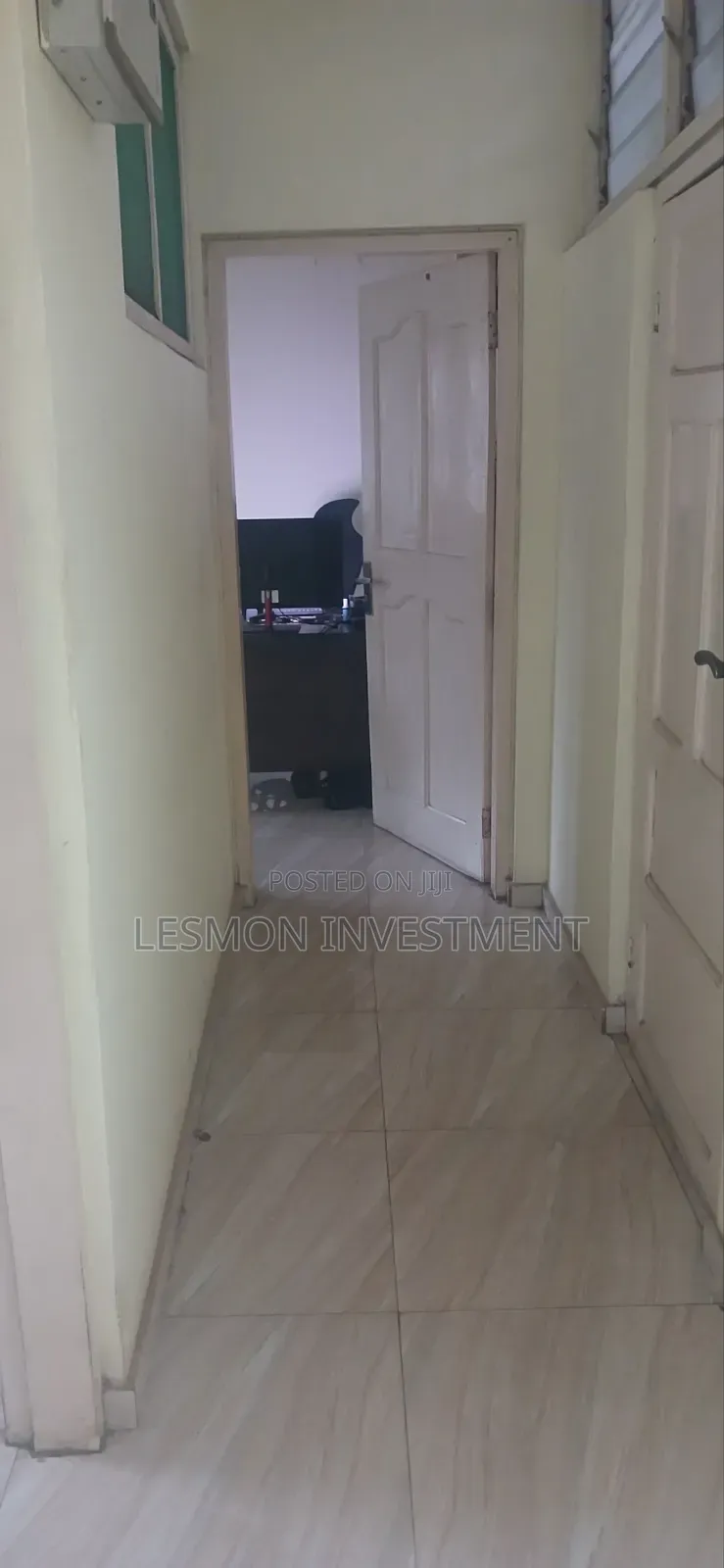 3-Bedrooms House for Office Use Only in North Kaneshie