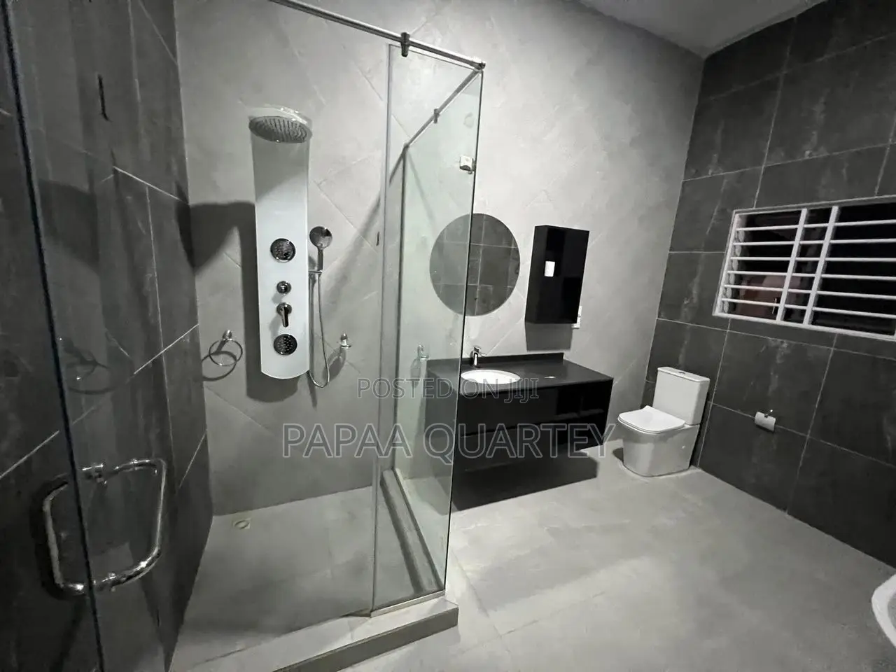 5bdrm House in Achimota for sale in Achimota