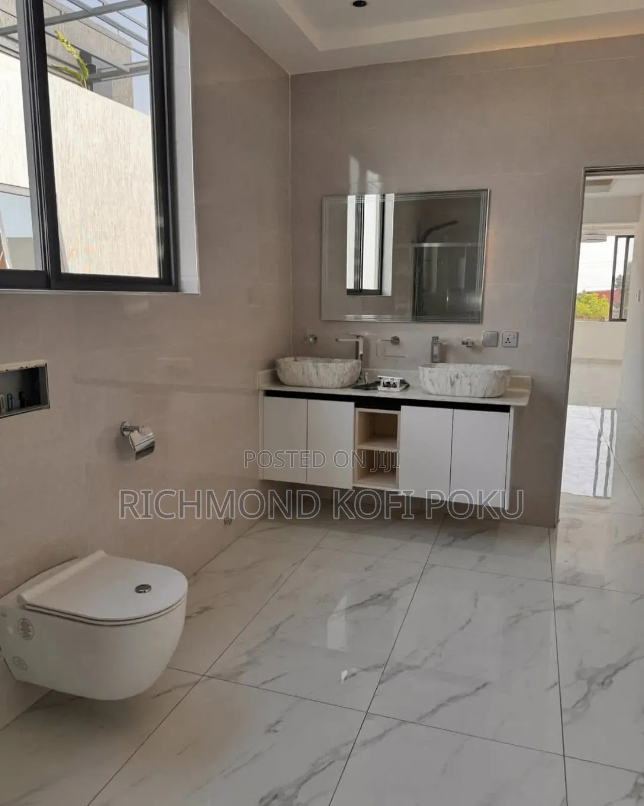 5bdrm House in Kofi'S Realty, East Legon for sale in East Legon