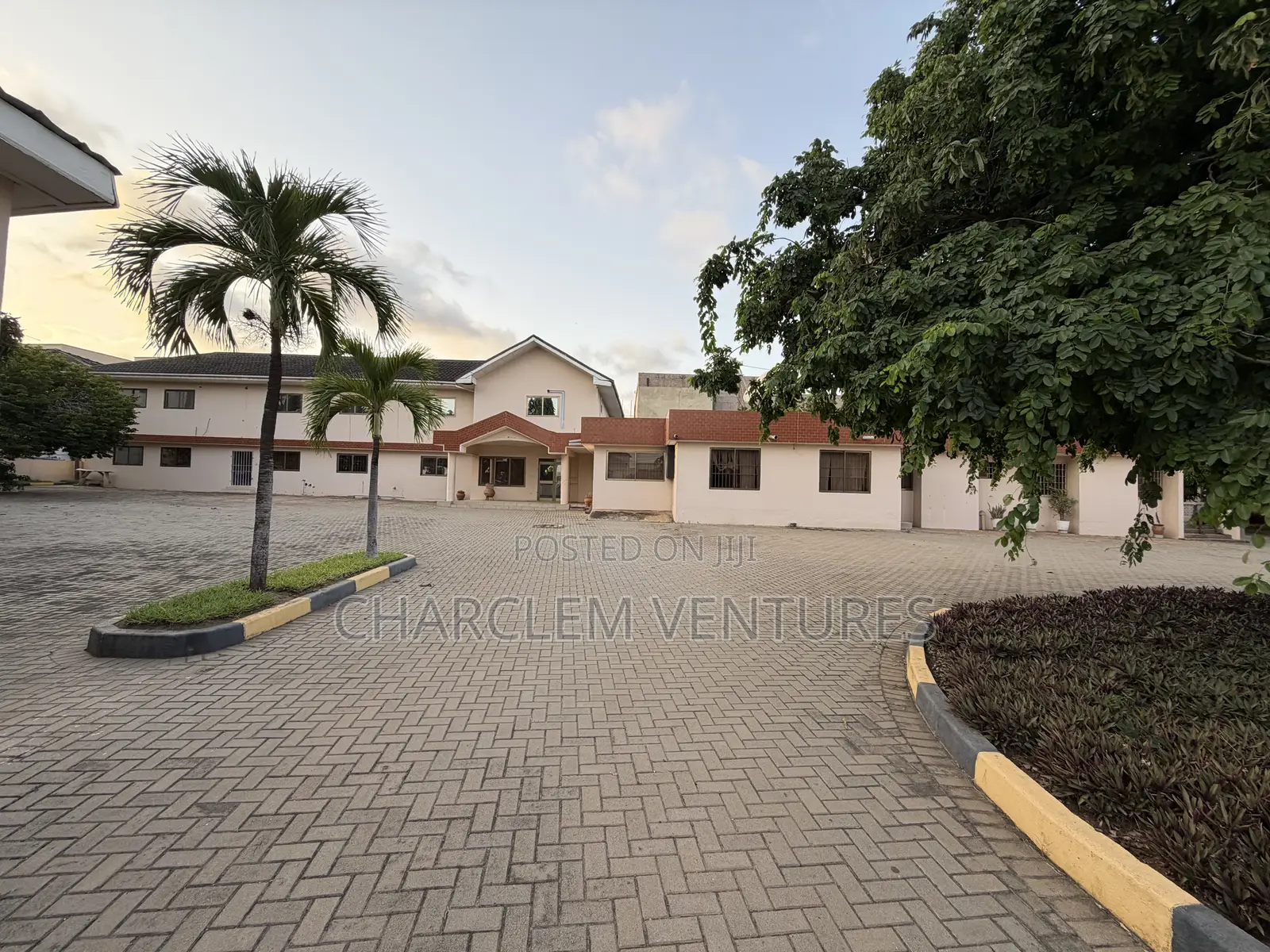 42 Plus Rooms Commercial Property for Rent at Airport in Accra Metropolitan