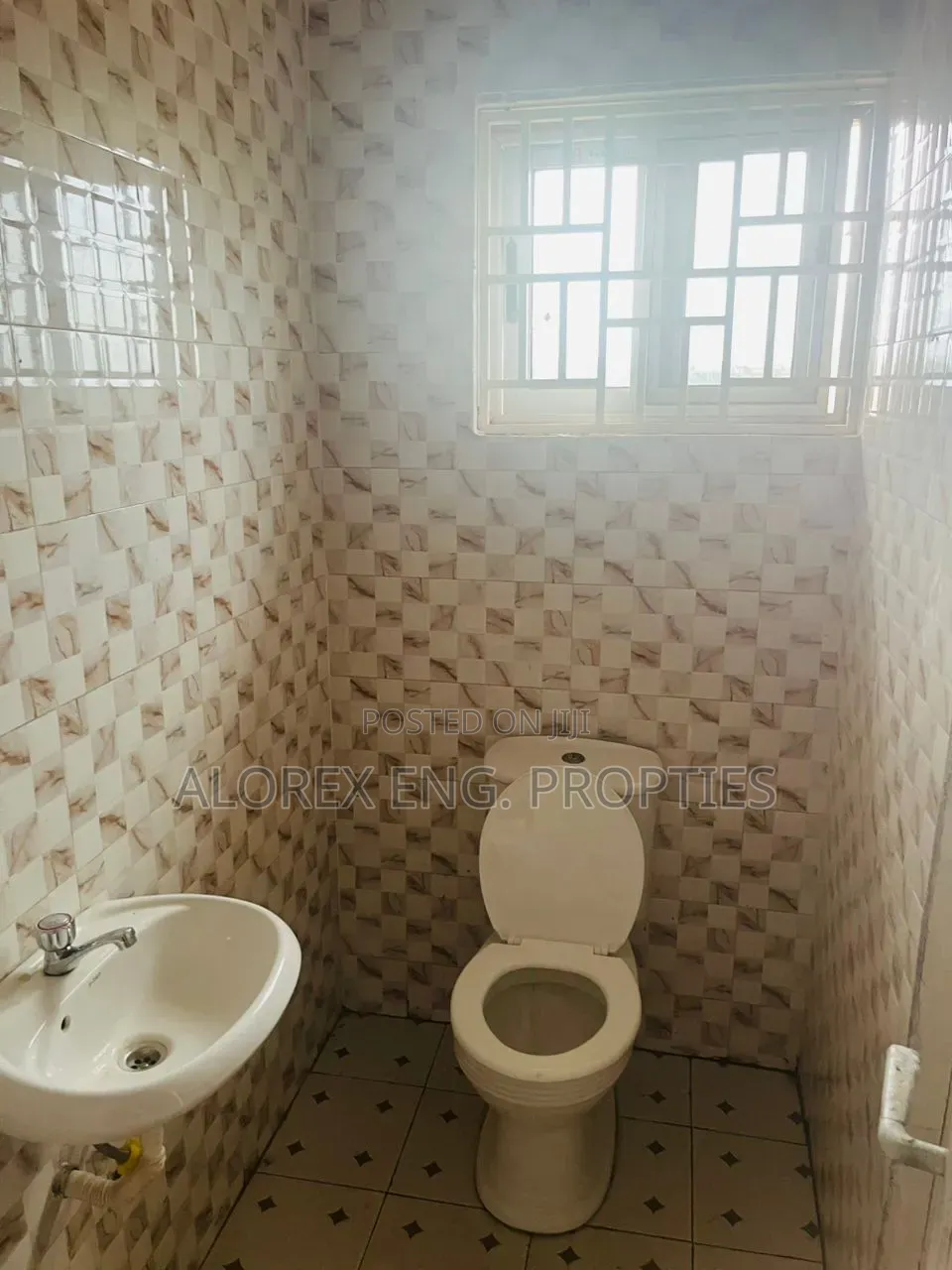1bdrm Apartment in Chamber Self, Malejor for rent in Malejor