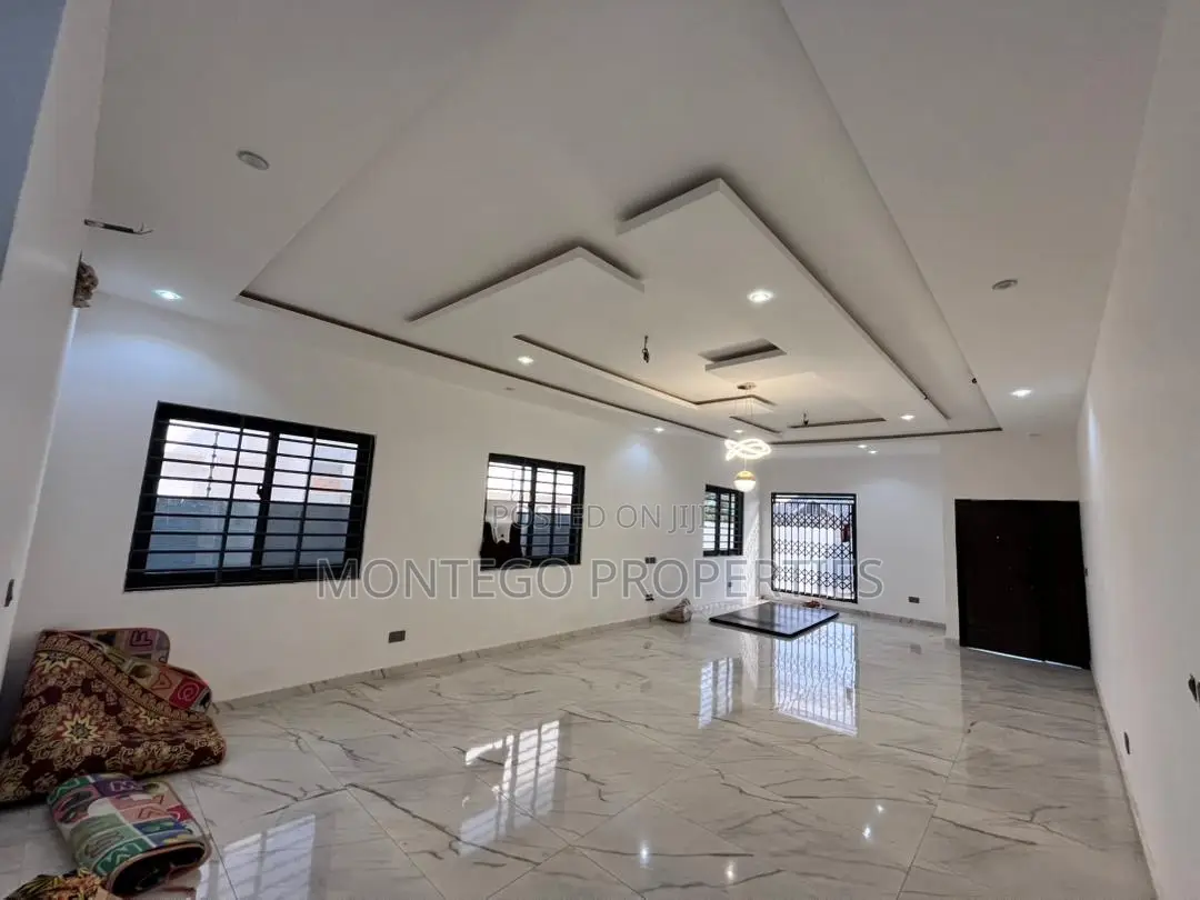 3bdrm House in Oyarifa for sale in Oyarifa