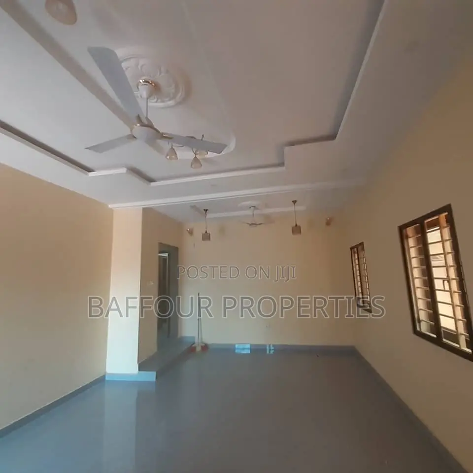 5bdrm House in Spintex for rent in Spintex