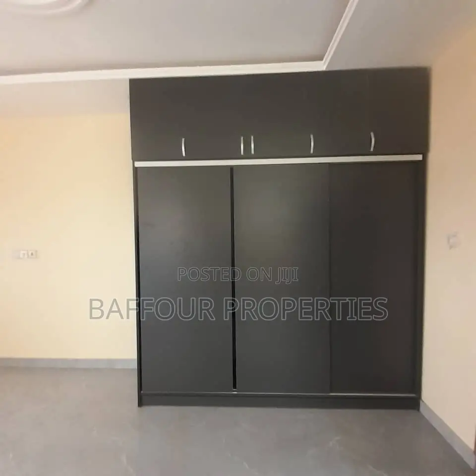 5bdrm House in Spintex for rent in Spintex