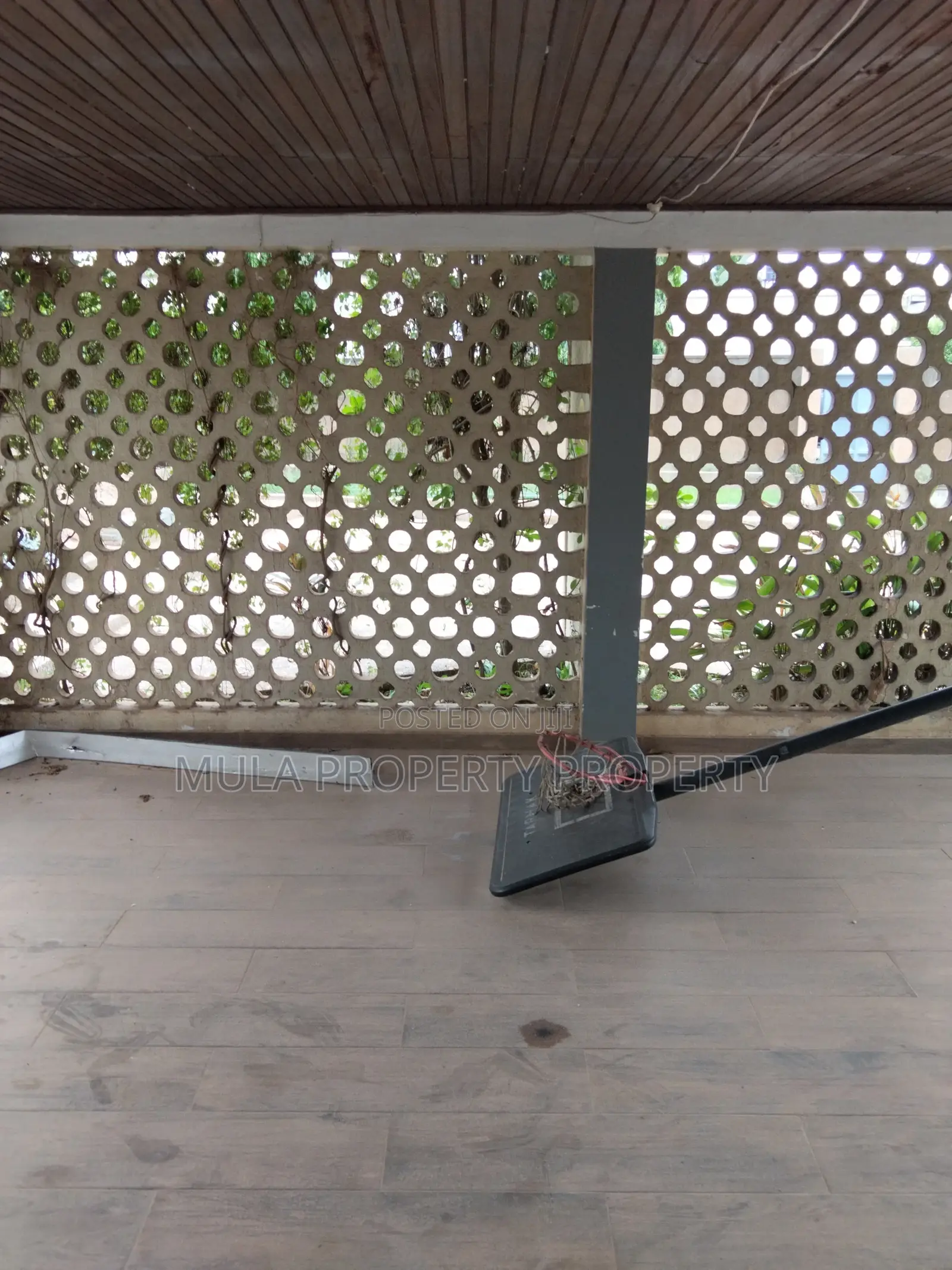 Five Bedroom House for Rent or Lease for Commercial in Pillar 2