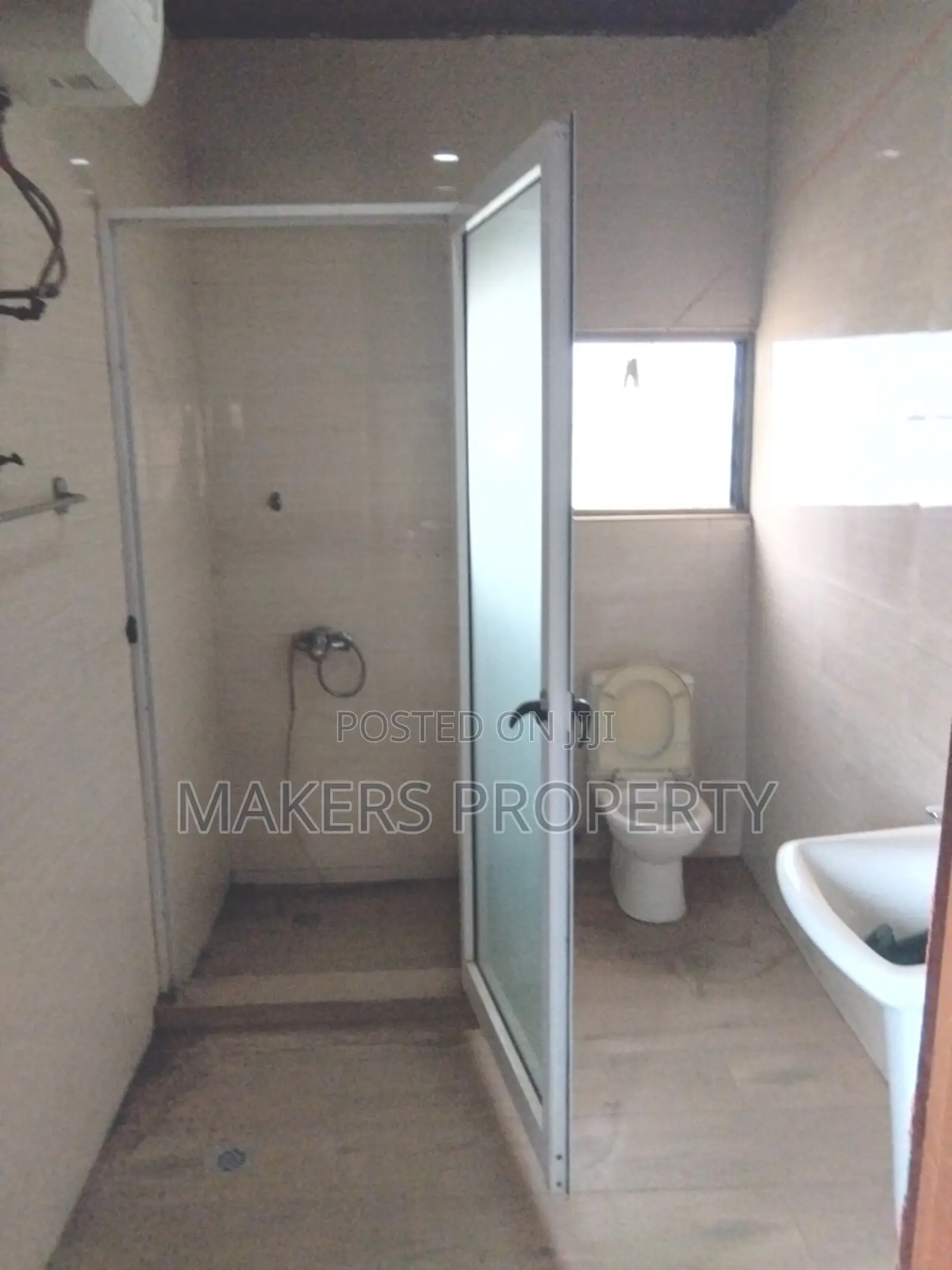 Five Bedroom House for Rent or Lease for Commercial in Pillar 2