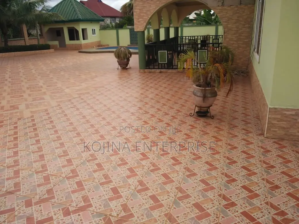 4bdrm House in Brofoyedu, Kumasi Metropolitan for rent in Kumasi Metropolitan