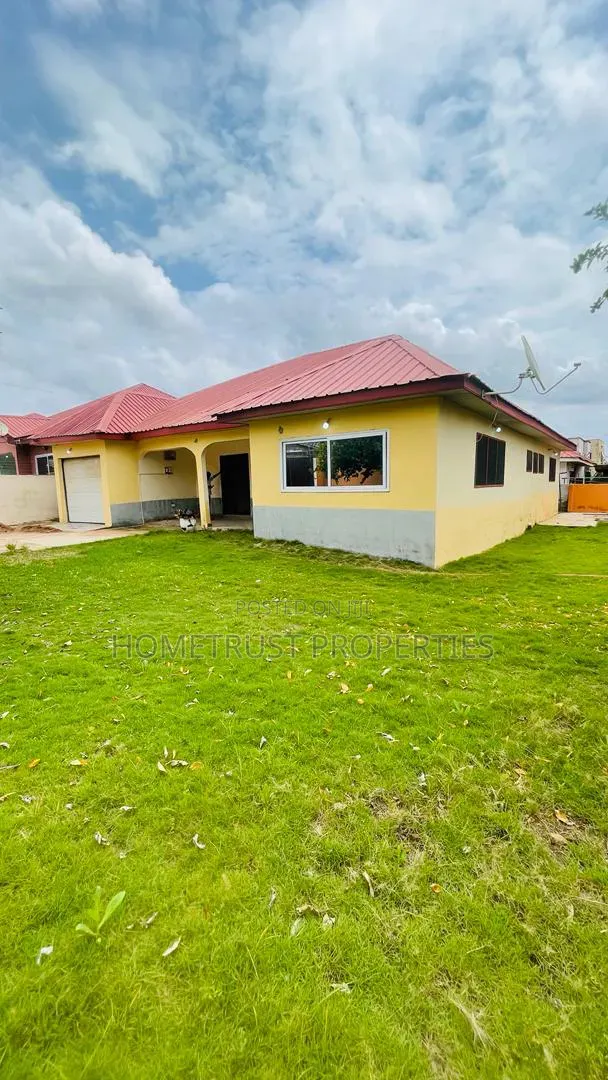4bdrm House in Kwabenya Acp for rent in Kwabenya