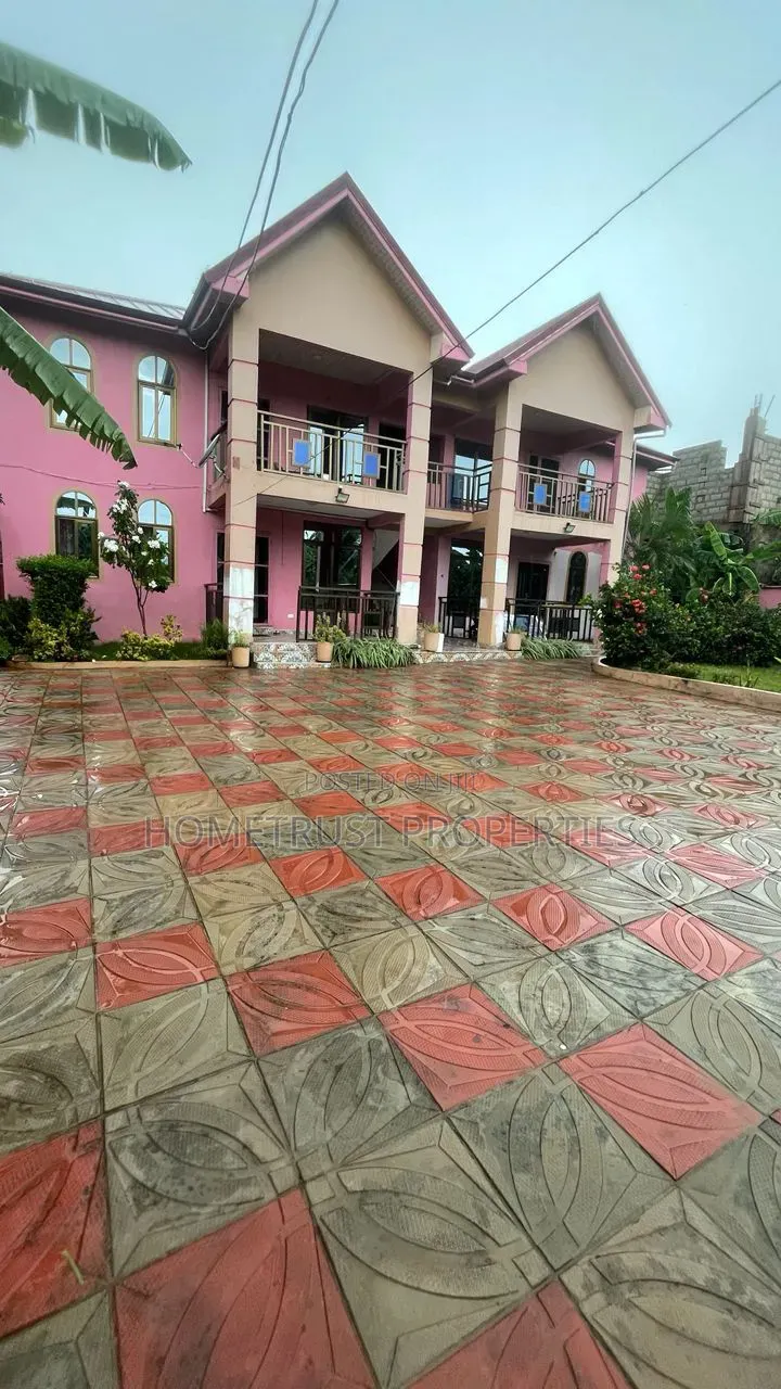 3bdrm Apartment in Ashongman Area, Police Station for rent in Police Station