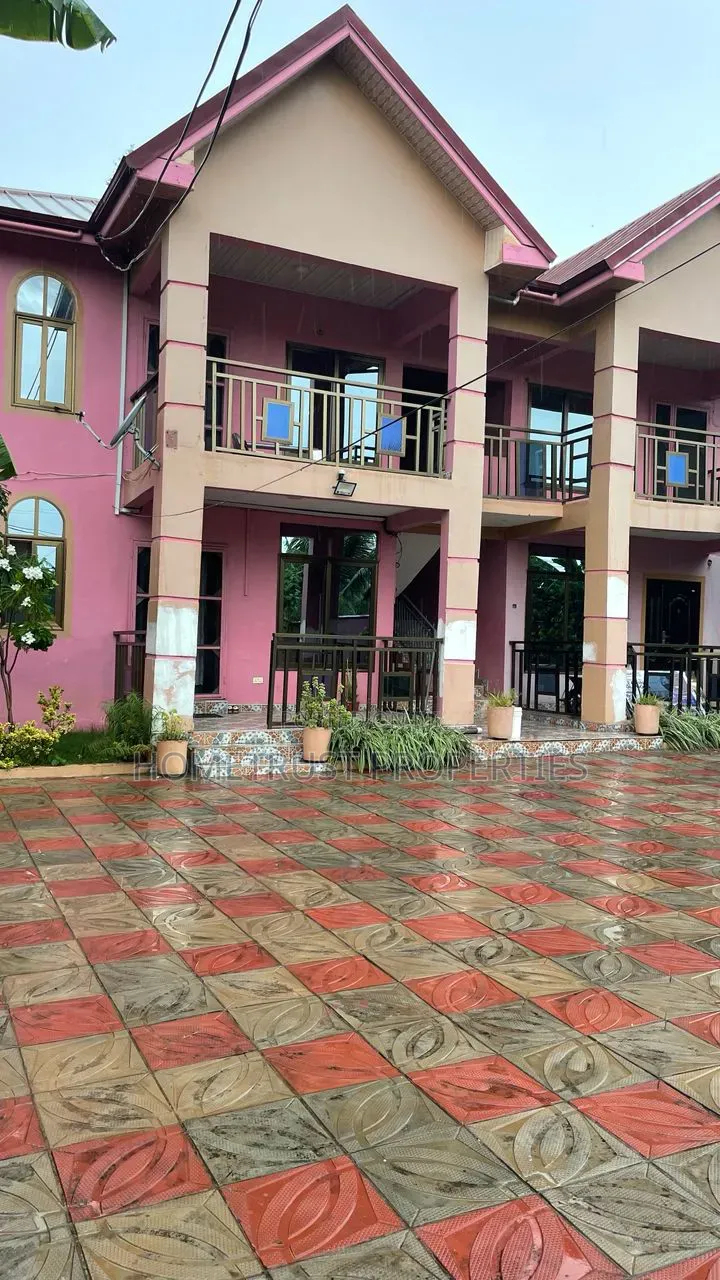 3bdrm Apartment in Ashongman Area, Police Station for rent in Police Station