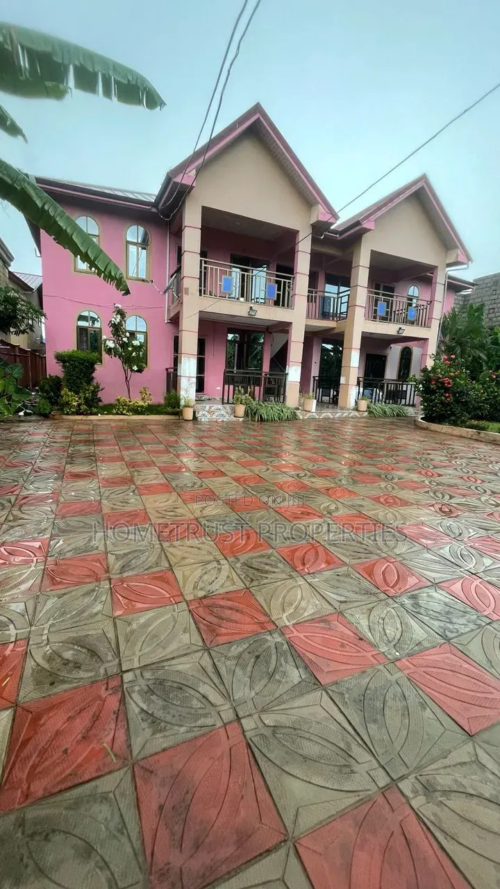 3bdrm Apartment in Ashongman Area, Police Station for rent in Police Station
