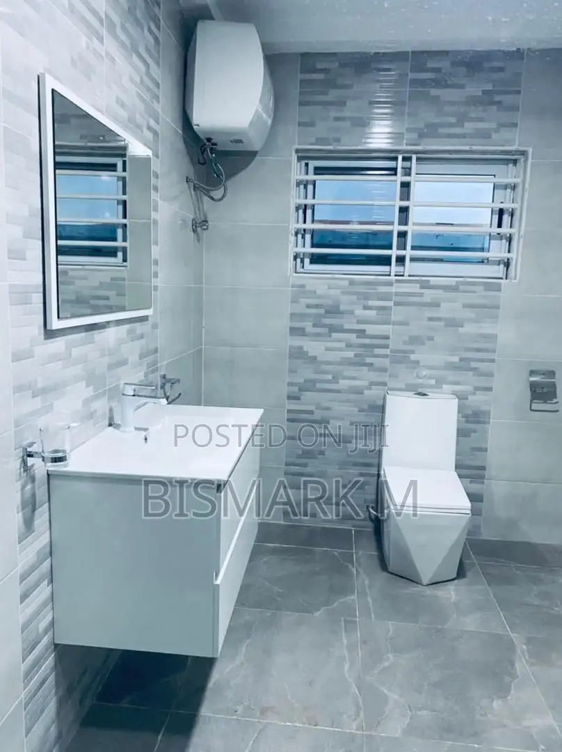 4bdrm House in Lakeside Estate, Ashaley Botwe for sale in Ashaley Botwe