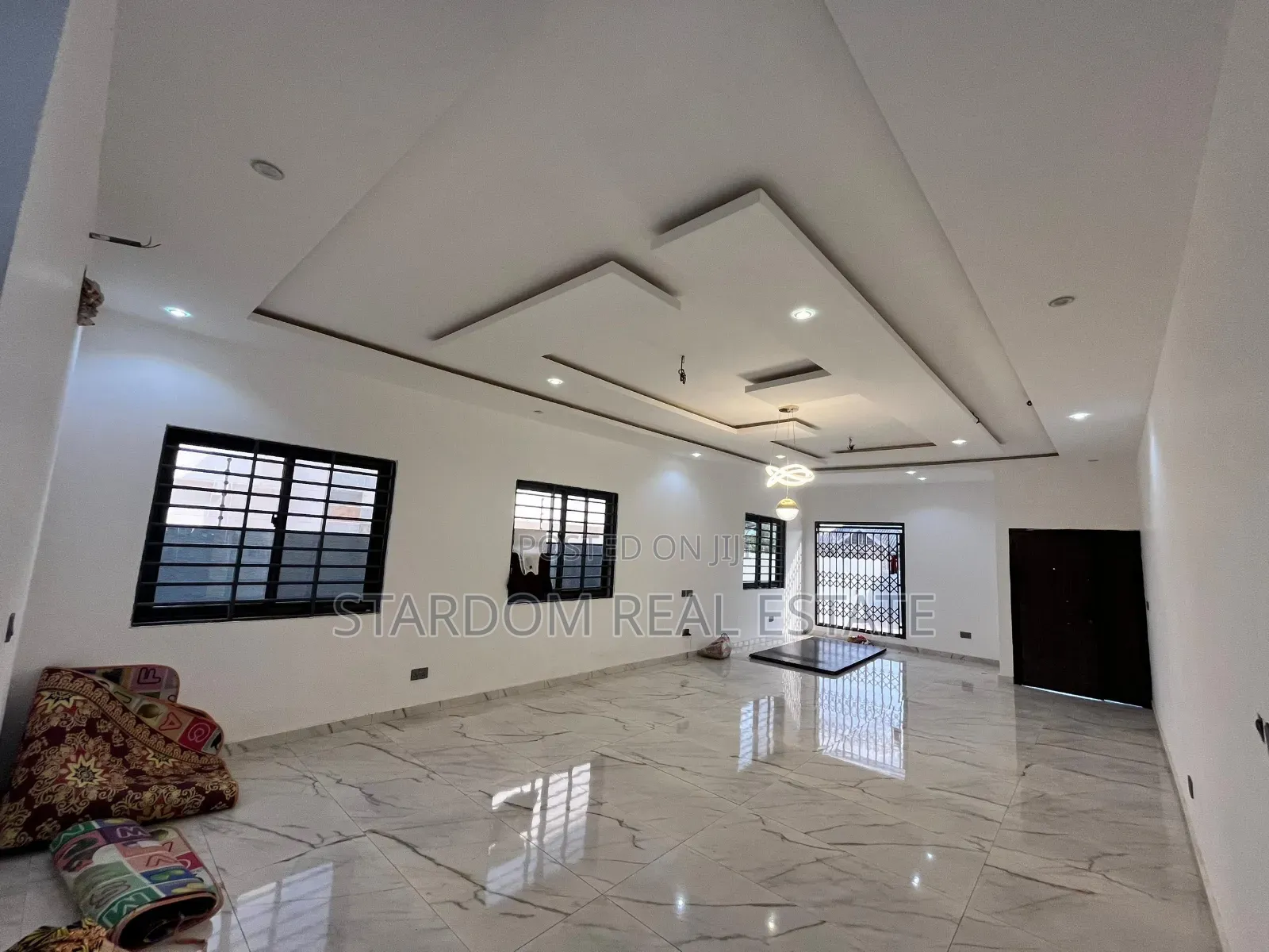 3bdrm Bungalow in Oyarifa for sale in Oyarifa Mall Area